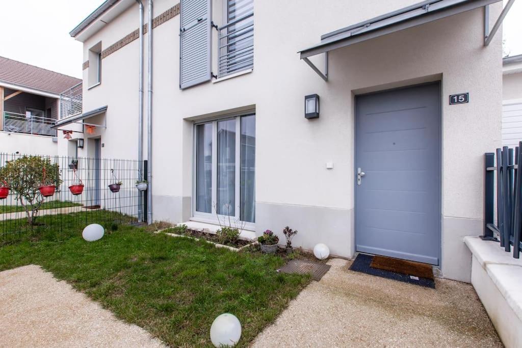 Forest Chic : Maison San Marina Parmain Exterior foto